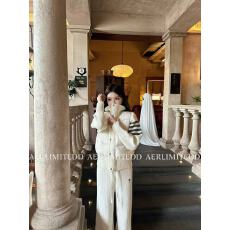 批发<b class='q'>针织</b>拼接90白鸭绒轻薄<b class='q'>短款</b>羽绒服女冬季保暖立领外套