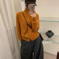 批发秋冬<b class='q'>新款</b>半高领小扣子单排扣羊毛浣熊针织开衫女外穿内搭洋气毛衣