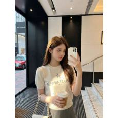 批发Grow freely <b class='q'>白色</b>高级感重工烫钻毛衣2026年早春修身显瘦<b class='q'>针织衫</b>女