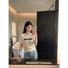 批发法式字母提花撞色套头短袖<b class='q'>针织衫</b>女黑色百搭羊毛简约舒适小上衣