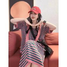 批发欧货<b class='q'>宽松</b>减龄粉色条纹韩系气质中长款<b class='q'>连衣裙</b>女高级感漂亮裙子夏季