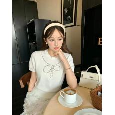 批发珍珠蝴蝶结圆领<b class='q'>t</b><b class='q'>恤</b>女夏设计感蕾丝下摆拼接短袖修身显瘦<b class='q'>黑色</b>上衣
