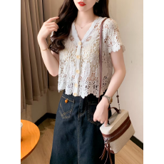 批发法式<b class='q'>镂空</b>蕾丝衬衫2026新款女夏季冰丝针织短袖上衣设计感别致小衫