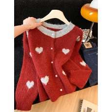 实拍～爱心圆领红色毛衣外套女秋冬宽松韩系复古高级感甜美开衫