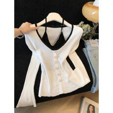 批发实拍～<b class='q'>假两件</b>挂脖长袖<b class='q'>针织衫</b>女2026春季设计感修身显瘦辣妹上衣