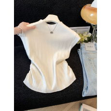 批发法式奶系温柔半高领小飞袖针织背心女2026春夏款修身软糯坑条上衣