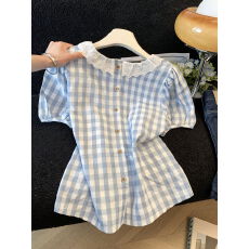 批发实拍～甜美蕾丝花边<b class='q'>格子</b>背后开扣短袖衬<b class='q'>衫</b>女学院风宽松衬<b class='q'>衣</b>