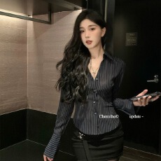 批发复古藏青色条纹<b class='q'>职业</b><b class='q'>衬衫</b>女夏季收腰修身 长袖上衣<b class='q'>衬衣</b>