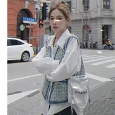 批发设计感独特别致高级感<b class='q'>气质</b>短款外穿西装马甲背心<b class='q'>外套</b>女春秋款上衣