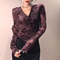 批发2025早秋新款纯欲风辣妹V领上衣女<b class='q'>长袖</b>气质小衫<b class='q'>T</b><b class='q'>恤</b>洋气显瘦修身