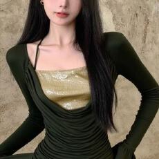 2025冬季绝美独特时髦洋气打底设计感小众不撞款绿色假两件上衣女