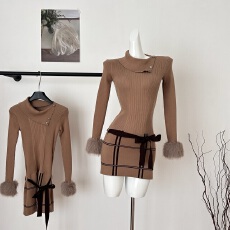 批发AGAM 毛毛袖口高领针织连衣裙<b class='q'>冬</b>季新款修身收腰显瘦纯欲气质短裙