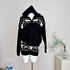 批发韩好甜WARDEN EDGE 黑色费尔岛连帽毛衣女冬修身显瘦针织开衫外套