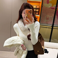 批发巨好看的韩系穿搭毛毛领针织衫女<b class='q'>秋</b>冬修身显瘦高级感内搭打底上衣