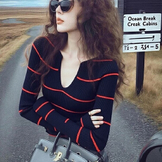 批发秋冬独特撞色<b class='q'>条纹</b>v领毛衣针织打底衫女内搭复古辣妹显瘦长袖上衣