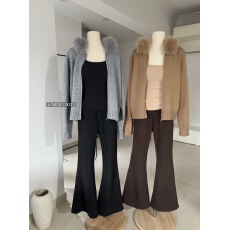 批发连帽短款美拉德春秋针织开衫小个子狐狸毛领背心吊带休闲裤三件套