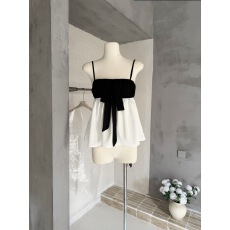 批发Skk Store jennie山茶香氛 小香<b class='q'>真丝</b>桑蚕丝撞色拼接蝴蝶结吊带女