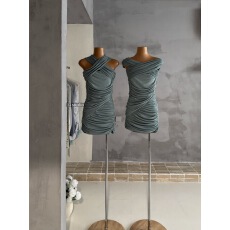 雪梨Shirley清冷诧寂纯欲风性感气质修身显瘦褶皱包臀连衣裙