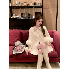 批发【杨小卷 11/1 10:00 上新首发享85折】狐狸毛袖100羊毛斗篷大衣