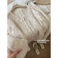 批发重工<b class='q'>刺绣</b>百搭文艺范气质宽松文艺衬衫上衣