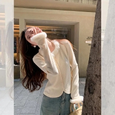 批发温柔甜美纯欲风<b class='q'>秋</b>冬新款长袖氛围感修身显瘦毛毛领开衫外套上衣女