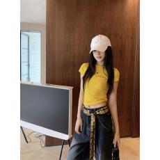 批发黄色烫钻正肩短袖t恤女夏2025新款修身显瘦时尚休闲上衣