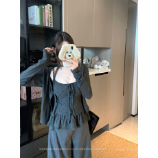 批发时尚套装灰色气质长袖开衫女秋<b class='q'>冬</b>内搭波点吊带背心两件套
