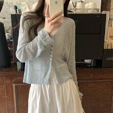 批发冰丝防晒针织开衫女<b class='q'>夏季</b>长袖配吊带裙子披肩薄纱宽松空调衫上衣薄