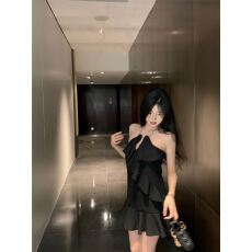 批发高级感生日战袍party<b class='q'>小礼服</b>聚会宴会法式荷叶边挂脖吊带连衣<b class='q'>裙</b>女