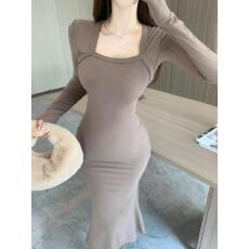 批发纯欲性感方领<b class='q'>长袖</b>连衣裙紧身收腰显瘦包臀中长裙内搭打底鱼尾裙子