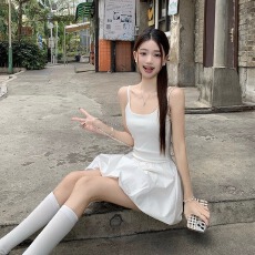 批发已出货 法式赫本风芭蕾吊带连衣裙新款高级感白色花苞裙子