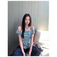 批发已出货 韩系蓝色格纹一字肩<b class='q'>衬衫</b>女夏韩版休闲修身荷叶边高腰显瘦