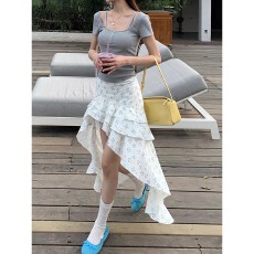 批发白色半身裙女夏季2026新款a字碎花<b class='q'>长裙</b>不规则<b class='q'>包臀</b>高腰裙子