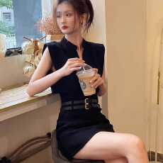 批发已出货 气质女神范无袖V领<b class='q'>衬衫</b>上衣女夏+半身裙子轻熟两件套<b class='q'>装</b>