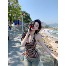 批发韩系慵懒V领挂脖吊带设计感条纹背心女夏季辣妹性感小上衣