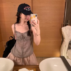 批发辣妹无袖系带木耳边吊带背心女褶皱设计感收腰上衣