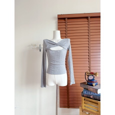 批发灰尘邓邓 长袖针织上衣女2025冬季新款性感<b class='q'>镂空</b>毛衣内搭打底<b class='q'>衫</b>