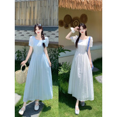 批发实拍～<b class='q'>大码</b>2025法式送发箍重工满幅刺绣泡泡袖收腰显瘦气质<b class='q'>连衣裙</b>