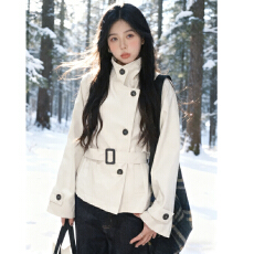 批发英伦风立领米白色短款<b class='q'>风衣</b>女收腰显瘦<b class='q'>双排扣</b>腰带外套设计感