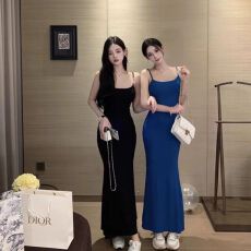 批发2026新款高级感吊带鱼尾修身高腰性感纯欲风设计感<b class='q'>露背</b>显瘦<b class='q'>连衣裙</b>