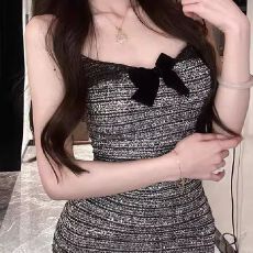 批发春<b class='q'>夏季</b>甜辣妹收腰气质设计感<b class='q'>短裙</b>子法式小香风蝴蝶结吊带连衣裙女