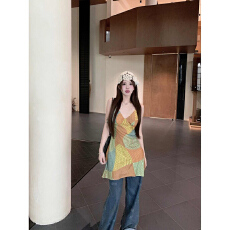 批发高级感气质拼接吊带连衣裙女夏季新款修身小众显瘦辣妹包臀短裙子