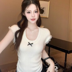 批发<b class='q'>甜美</b>蝴蝶结针织短袖T恤女夏季设计感修身打底衫法式内搭显瘦上衣