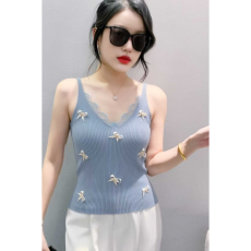 批发2026年夏季新款时尚韩版V领蝴蝶结钉珠<b class='q'>修身</b>百搭冰爽丝针织吊带女