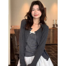 批发<b class='q'>春</b>夏木耳边针织开衫外套条纹吊带两件套女显瘦叠穿冰丝套装百搭款