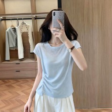 批发薄款蓝色冰丝短袖女t恤2026夏季大码微<b class='q'>胖</b>MM<b class='q'>高级</b>感显瘦不规则上衣