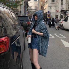 批发夏季防晒美式复古连帽男女格子衬衫宽松外套长袖<b class='q'>情侣</b><b class='q'>百搭</b>休闲衬衣