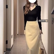 批发2025新款假两件上衣套装女秋高级感温柔气质<b class='q'>衬衫</b>领<b class='q'>T</b><b class='q'>恤</b>小众半身裙