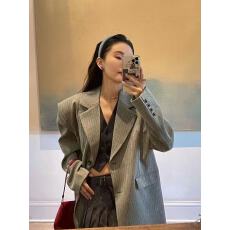 批发2025<b class='q'>春</b>季新款西装外套女宽松灰色条纹设计感小众中长款长袖西服潮