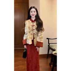 批发新中式国风套装女夹棉提花外套<b class='q'>旗袍</b>连衣裙两件套2025秋冬新款女装